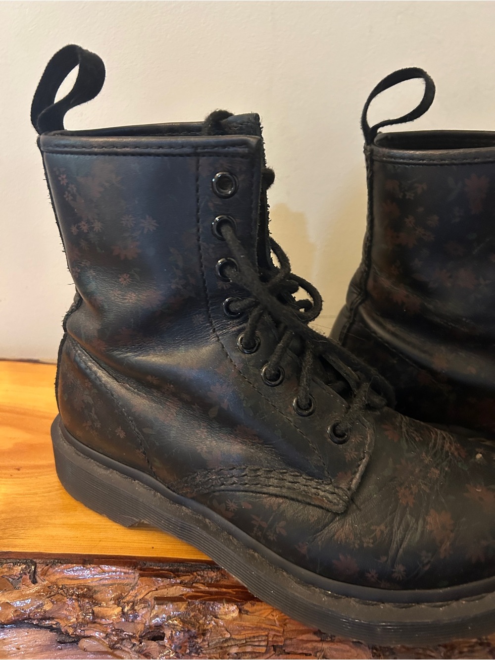 Dr. Martens 1460 W "Little Flowers" boots Size 5 - Picture 3 of 6